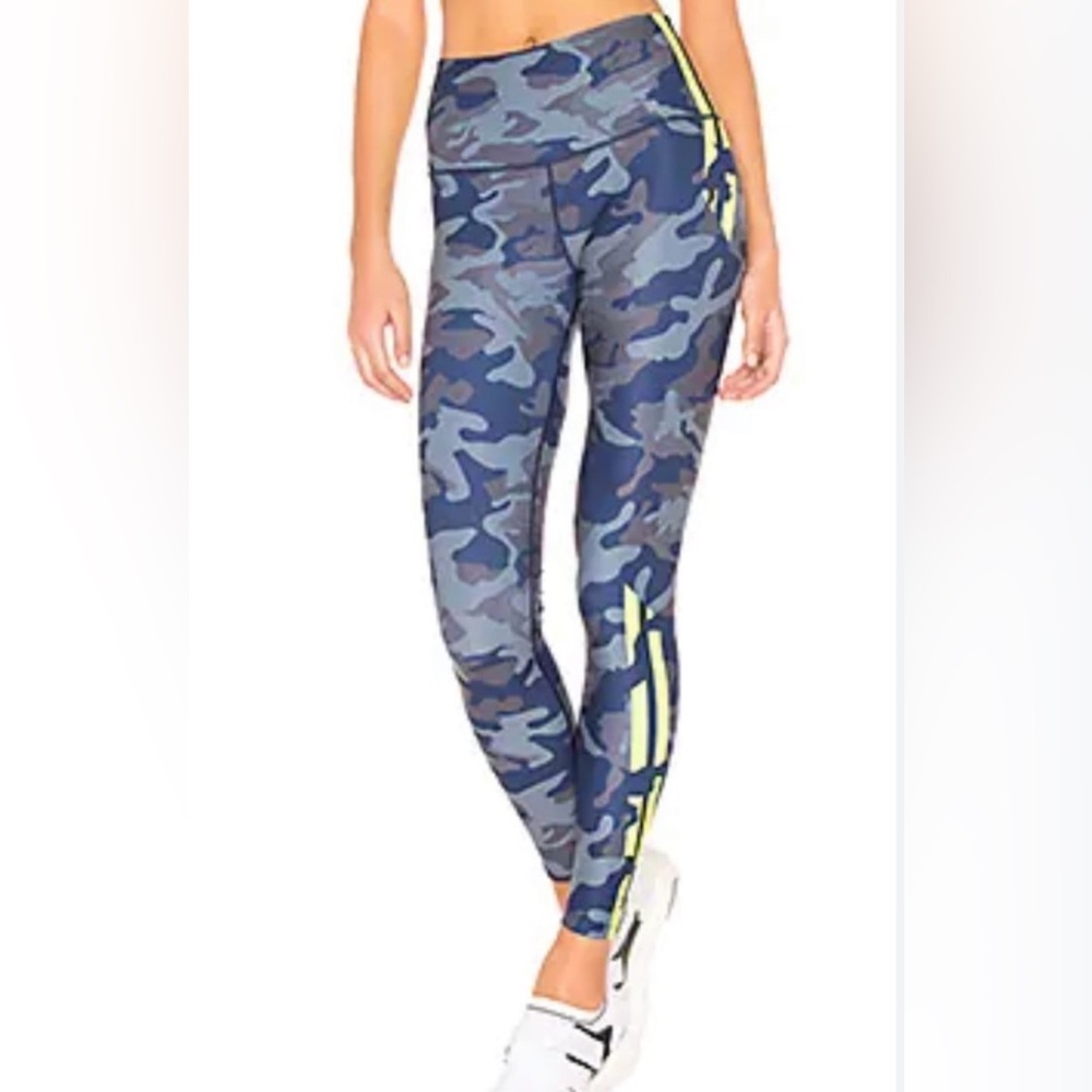 Wear It To Heart (WITH) Navy Blue Gray Camo Neon Yellow Stripes Small Ro…